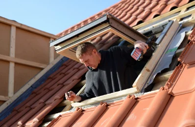 Pose de fenêtres de toit Velux à Beussent